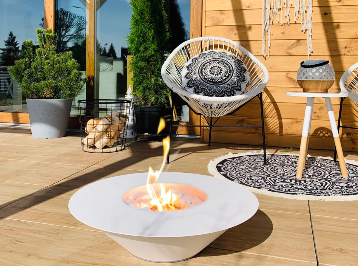 3401 Freistehender Bio-Kamin Universe mattweiß