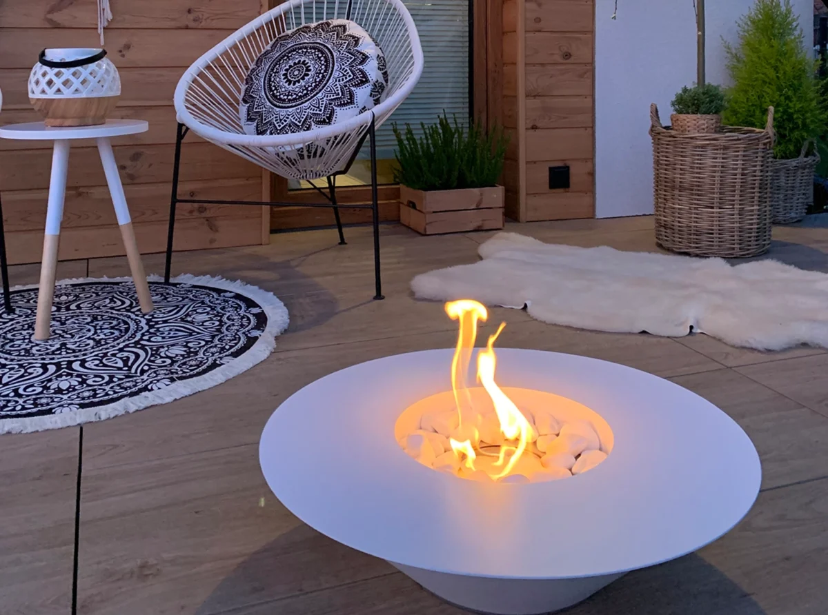 3403 Freistehender Bio-Kamin Universe mattweiß