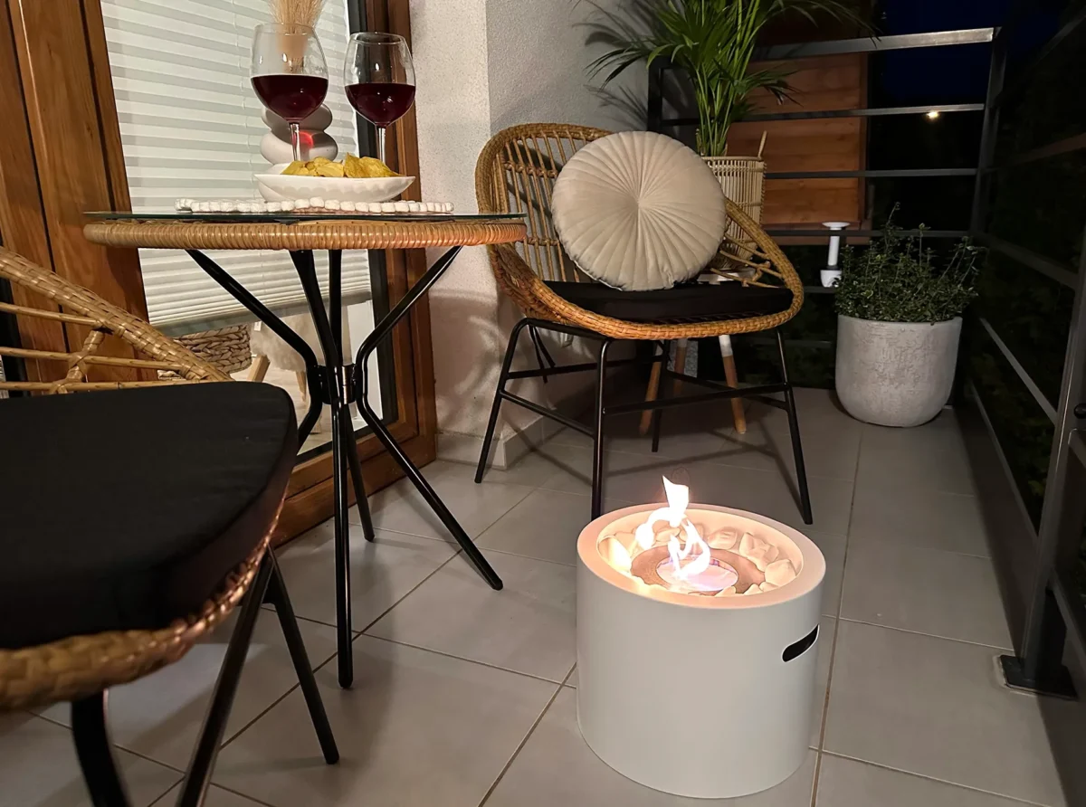 4206 Freistehender Bio-Kamin Moon Mini weiß matt