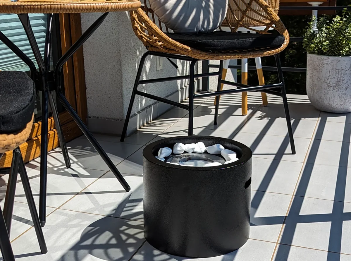4221 Freistehender Bio-Kamin Moon Mini schwarz matt