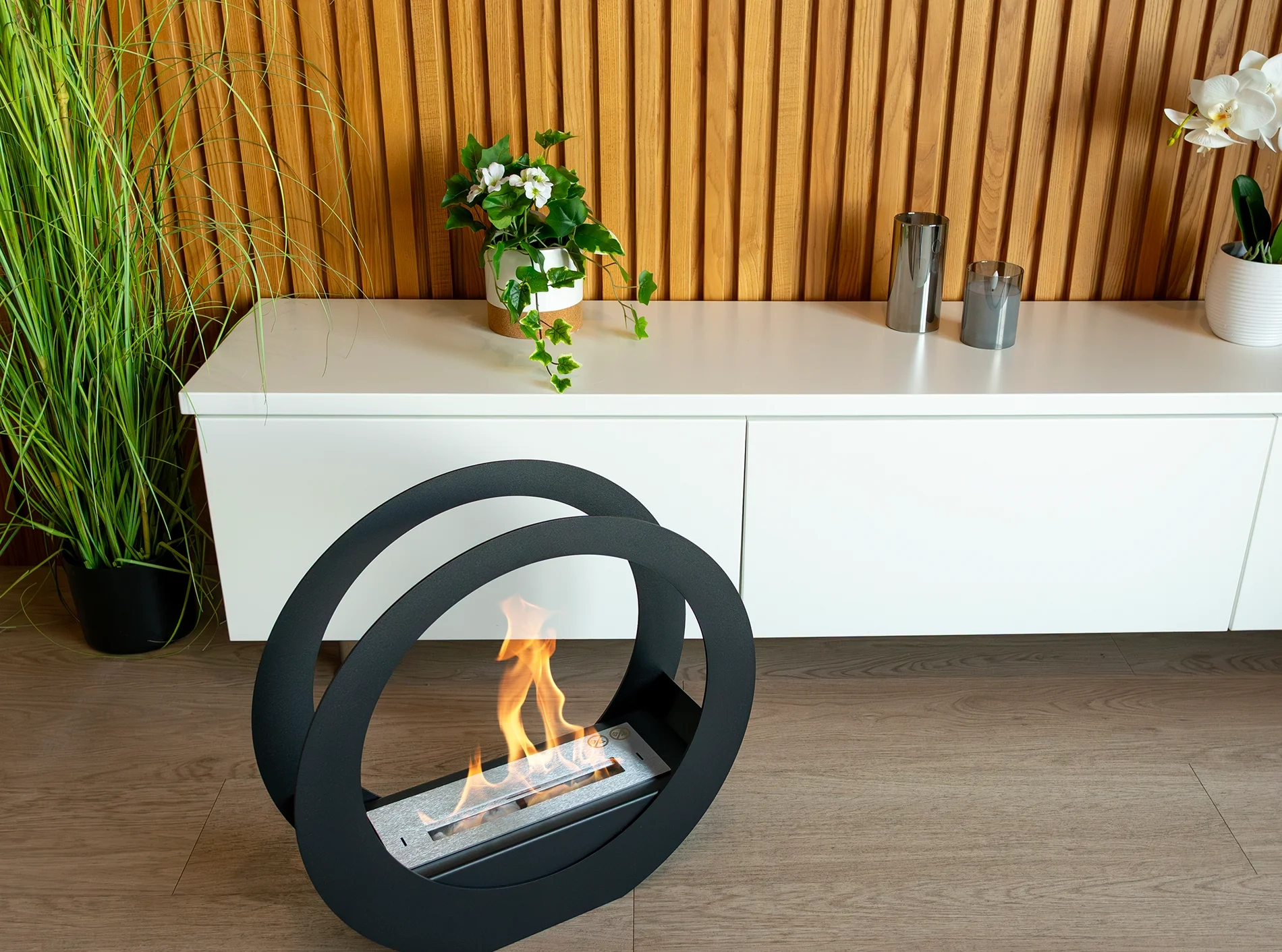 4904 Freistehender Bio-Kamin ONLY schwarz matt