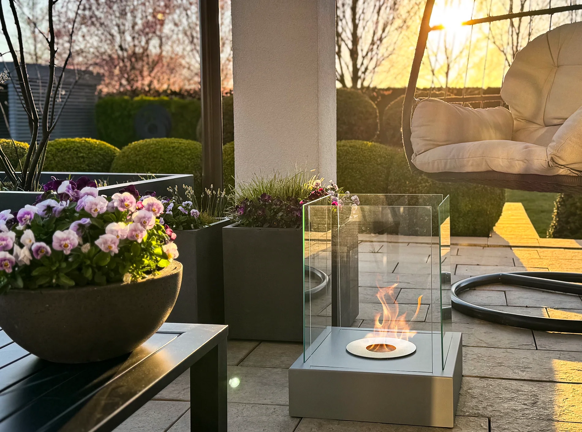 5016 Biokamin freistehend Sunset Garden Grau