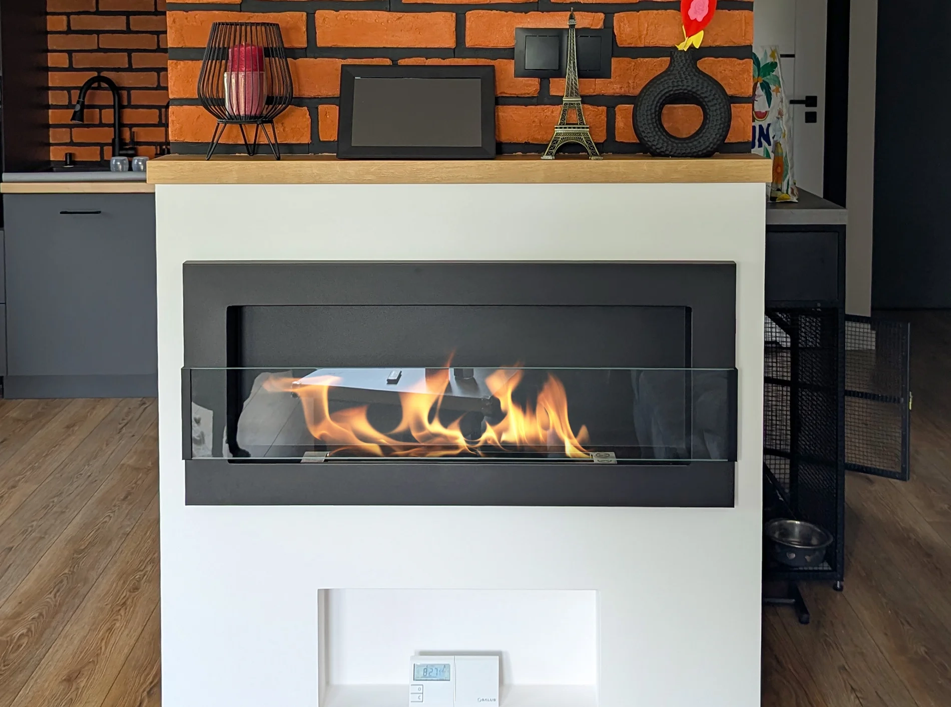 5069 Bio-Kamin 900x400 mit Glas Schwarz Strukturiert