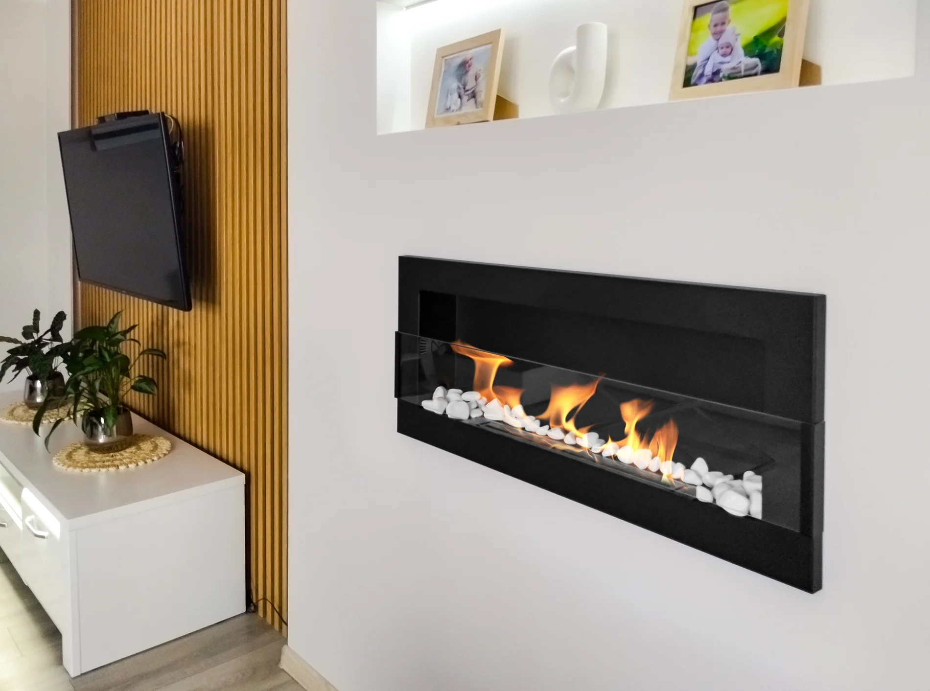 5072 Bio-Kamin 900x400 mit Glas Schwarz Strukturiert