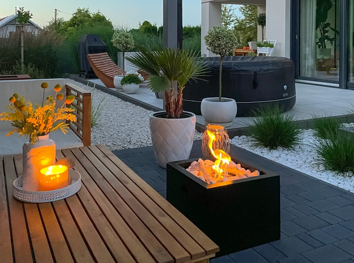 5151 Freistehender Bio-Kamin Novium schwarz matt