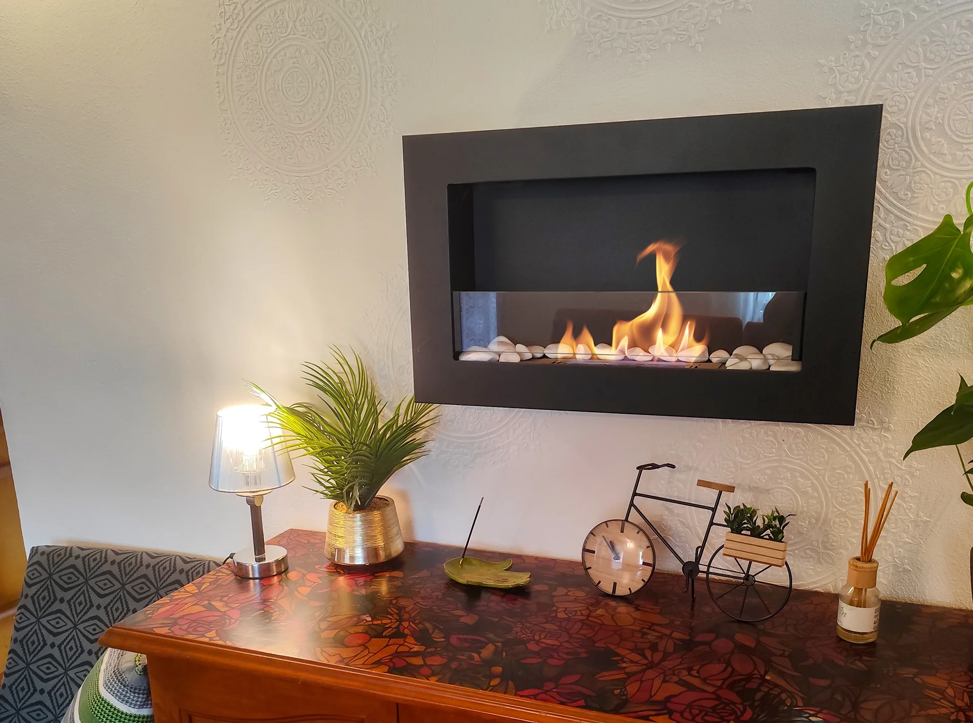 5453 Biokamin 650x400 Slim Schwarz mit ÖFFNENDEM Glas
